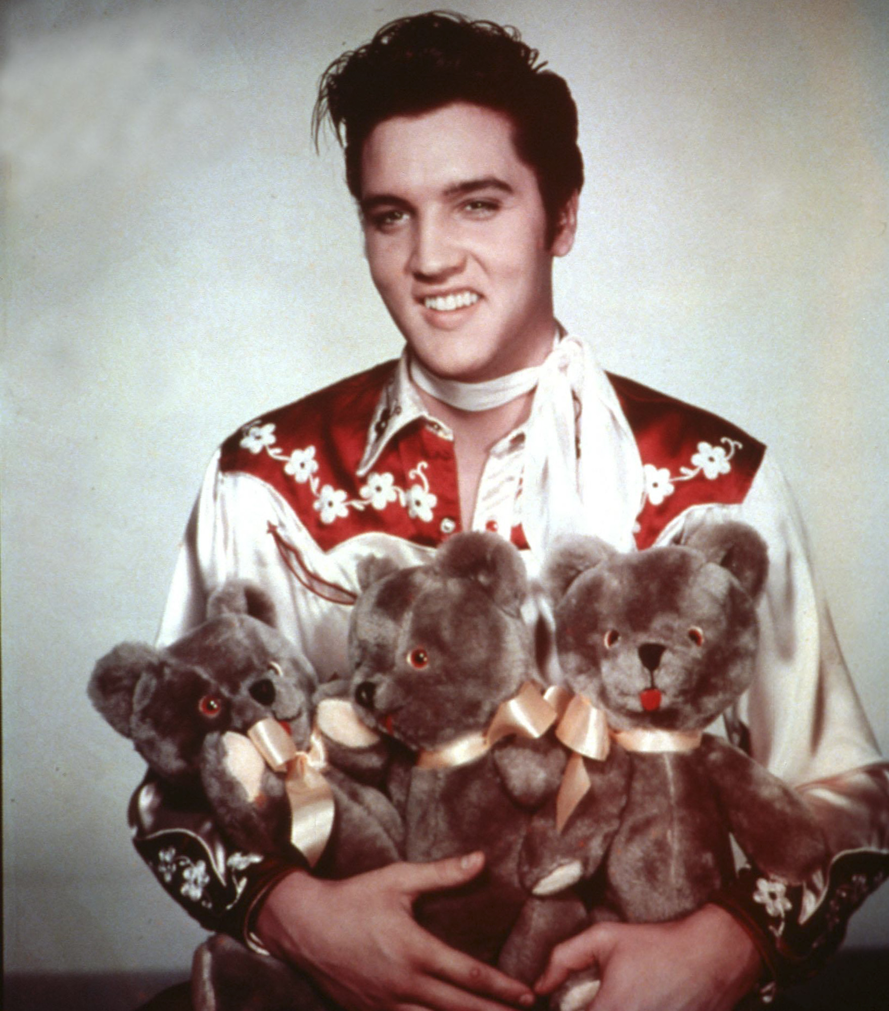 Elvis Presley S Most Iconic Outfits Nestia