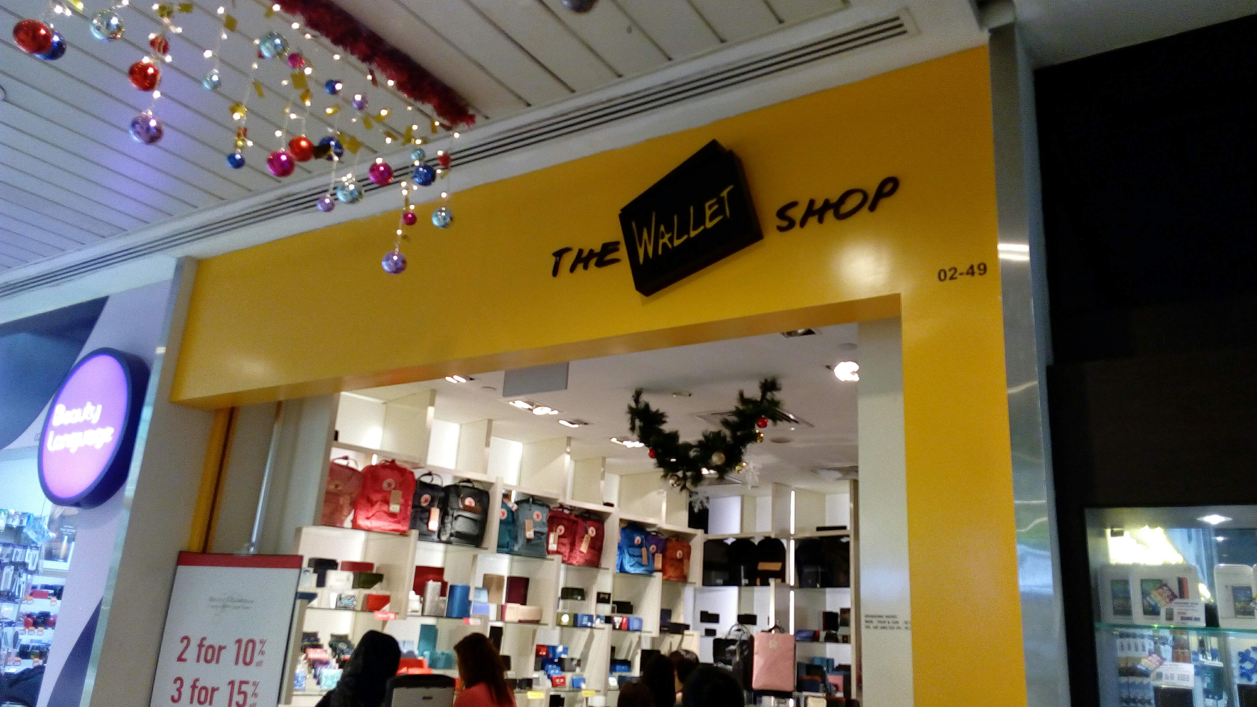Singapore Service - Clothing - The Wallet Shop(AMK Hub) | Nestia