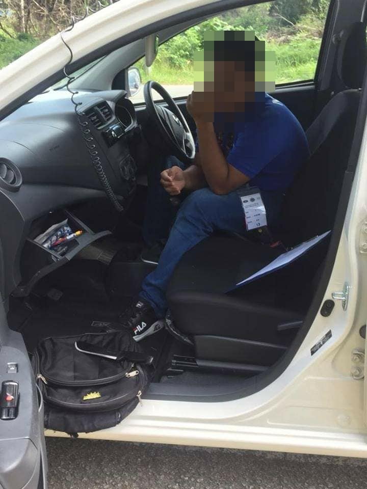 18 Year Old Threatens Jpj Officer With A Knife After Failing Driving Test For The 4th Time Nestia