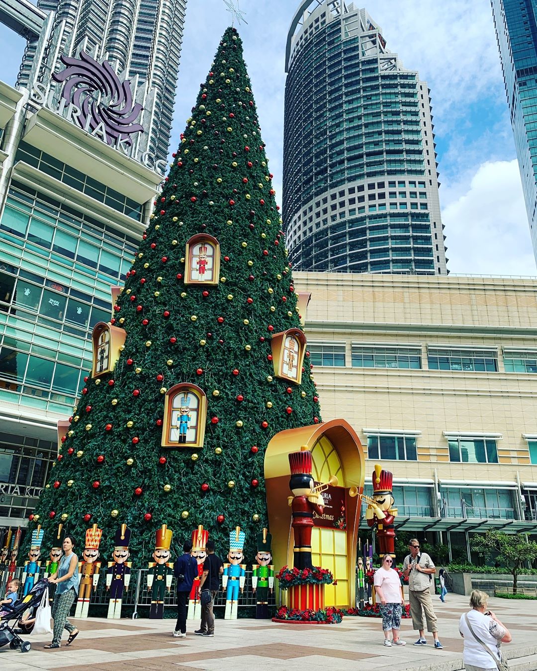 [PHOTOS] 25 Malls In Malaysia With The Most Impressive Christmas