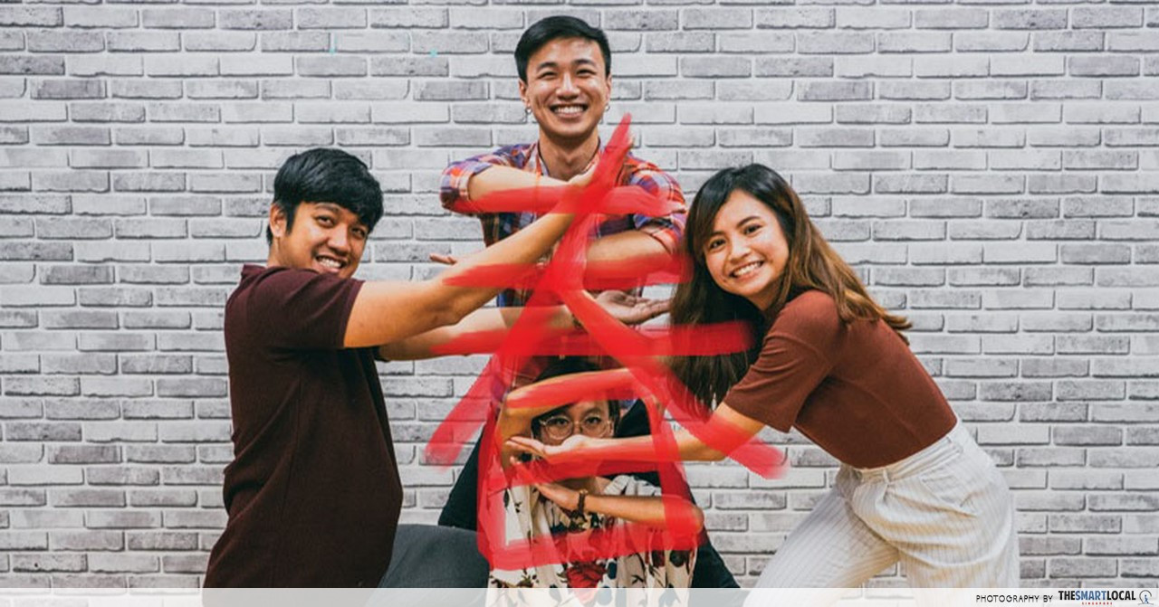Poses to Make Your Group Photos More Special 📸 – HIKOCO