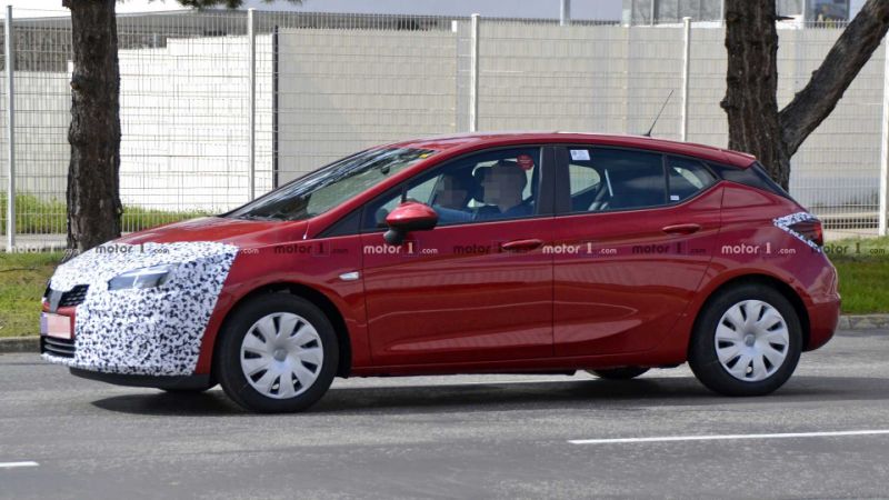 Opel Astra Facelift Sheds Some Camo In New Spy Photos Nestia