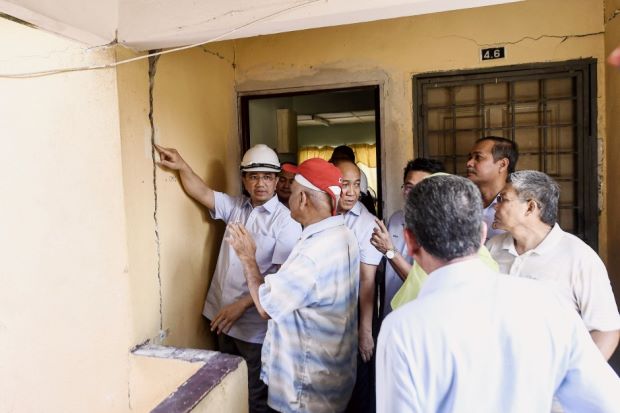 Azmin Report On Cracks Found At Taman Keramat Permai Flats By May 2 Nestia