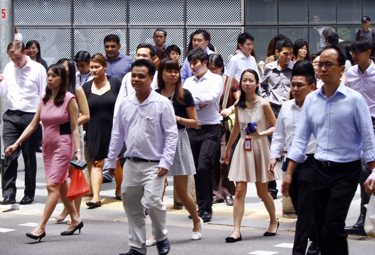 Local Jobs Or Global Talent? Singapore Faces COVID-era, 54% OFF