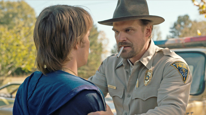 Netflix Makes No Smoking Rule For Stranger Things Season 3 After Problematic Report Nestia