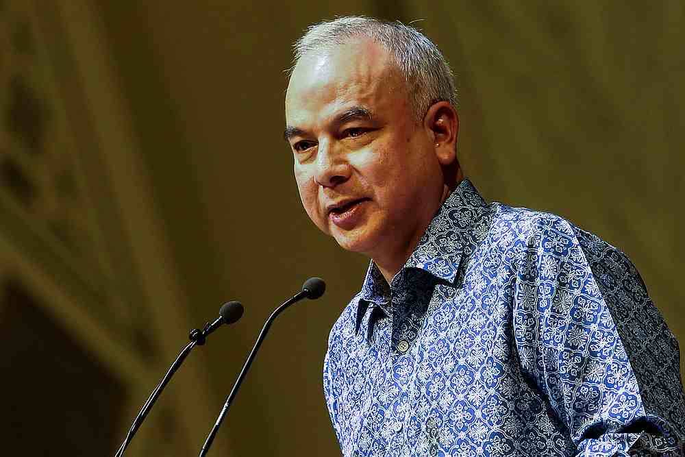 Sultan Nazrin Future Glory Of Muslim Ummah Depends On Generation M Nestia