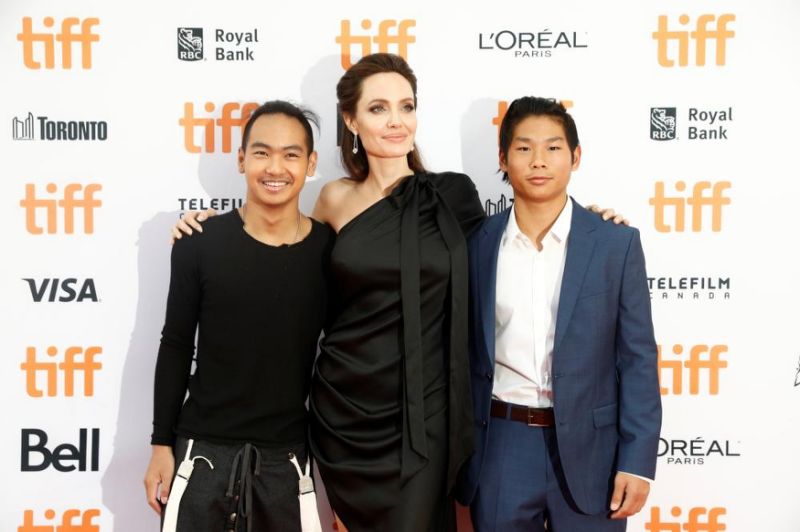 Angelina Jolie A Proud Mom As Son Maddox Set For Further Studies In South Korea Nestia