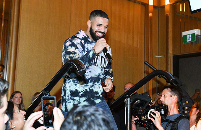 Drake Playfully Trolls Joe Budden and His Pool Party on IG Live | Nestia