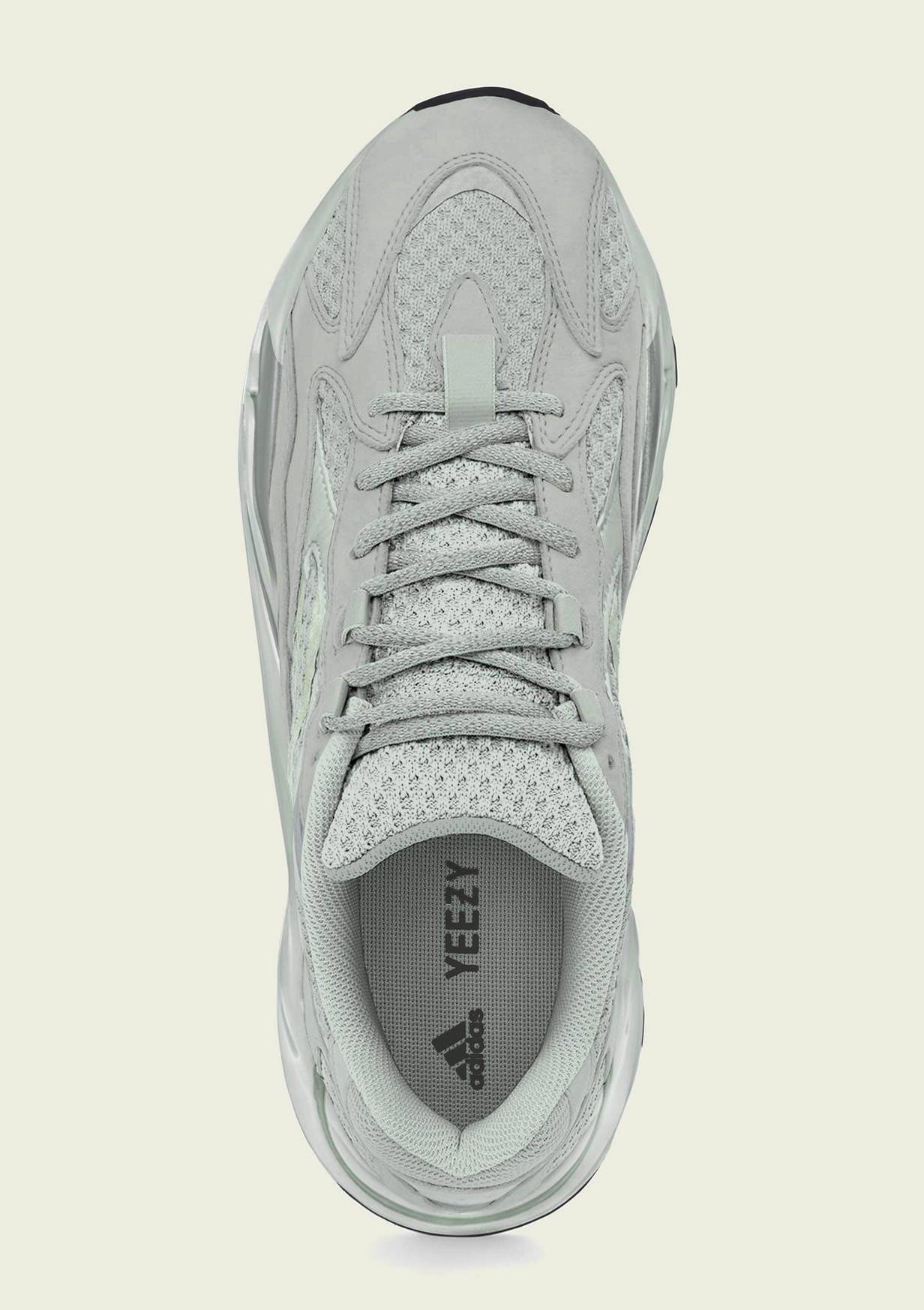 yeezy boost 700 v2s