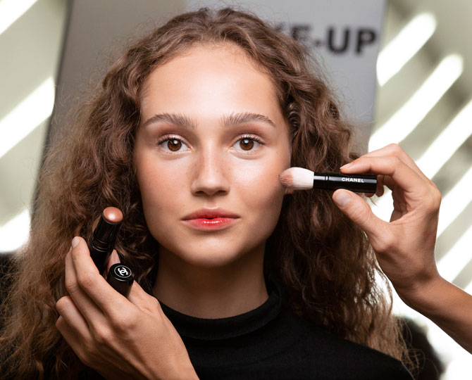 Get the look: Master the dewy, luminous makeup as seen at Chanel's  spring/summer 2020 runway show