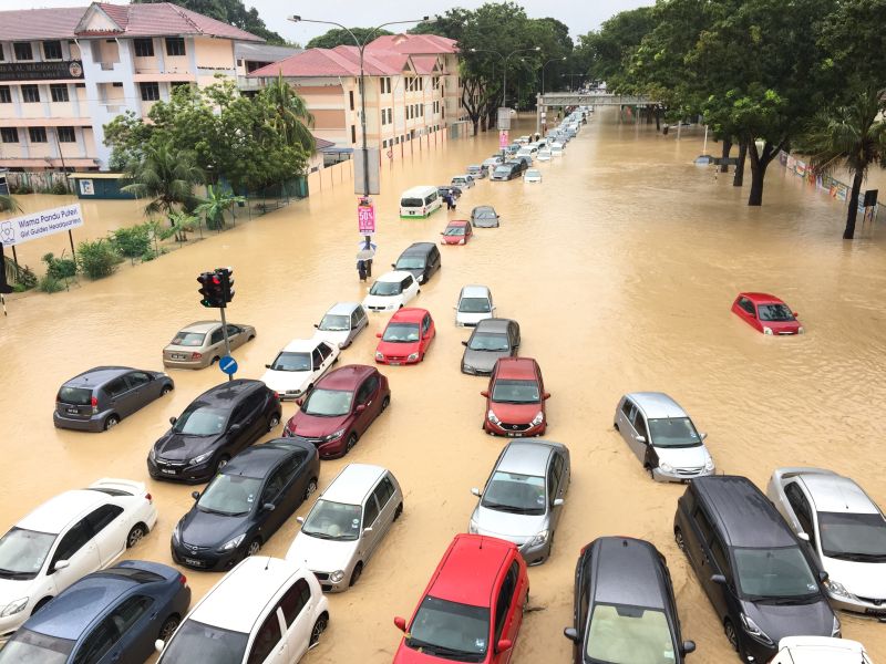 Flash Floods Hit More Than 60 Spots In Penang Nestia