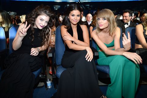Selena Gomez Fucking A Tranny - Selena Gomez and Taylor Swift's Complete 13+ Year Friendship Timeline |  Nestia
