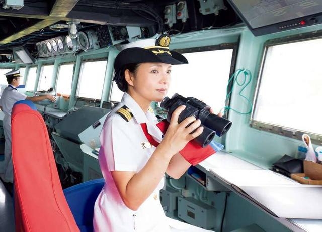 日本单亲妈妈成首位宙斯盾舰女舰长 Nestia