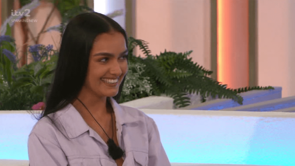 Love Island’s Siânnise Fudge leaves viewers confused as she reveals The ...