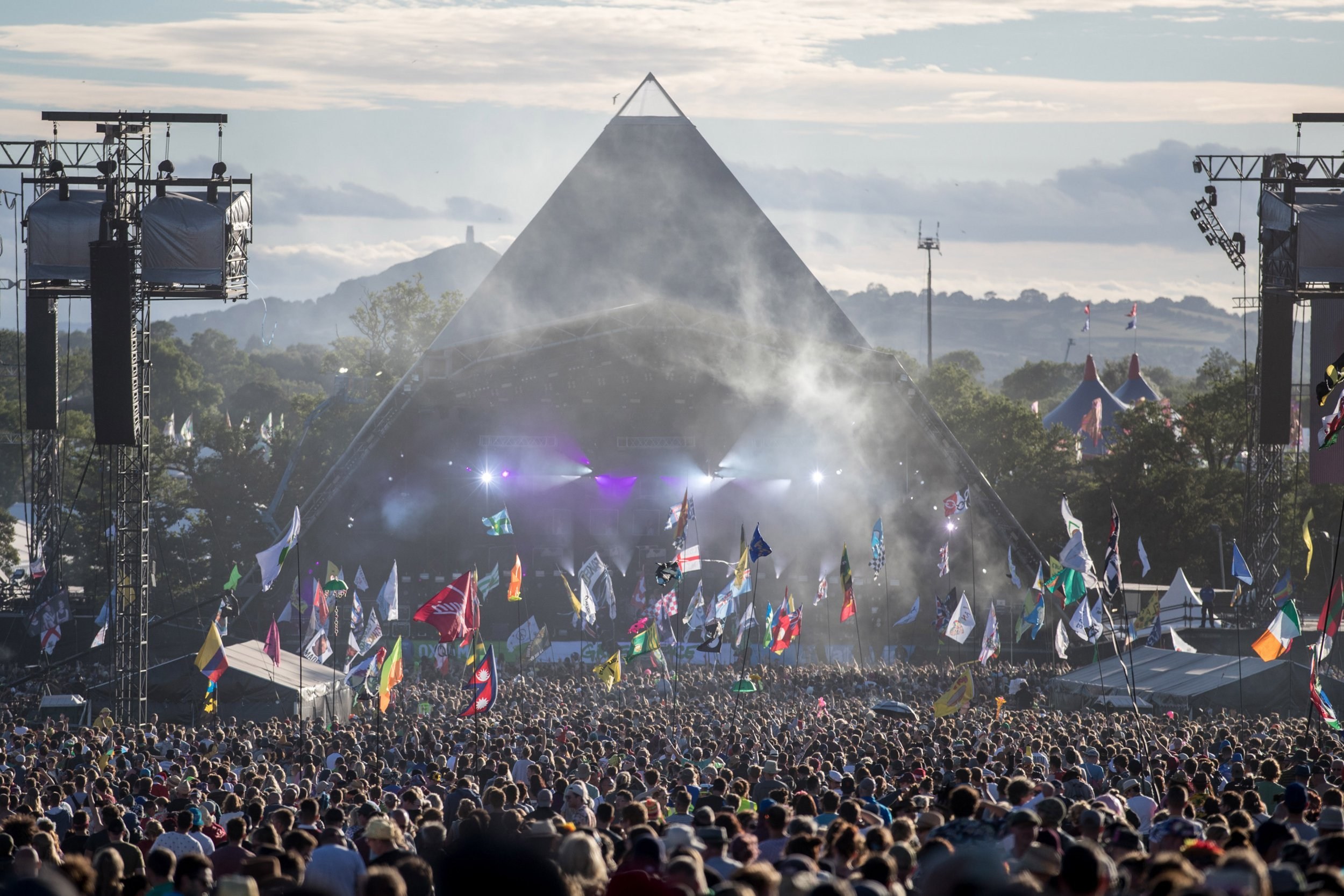 BBC’s Glastonbury Experience Smashes Through 10.2million Viewing ...