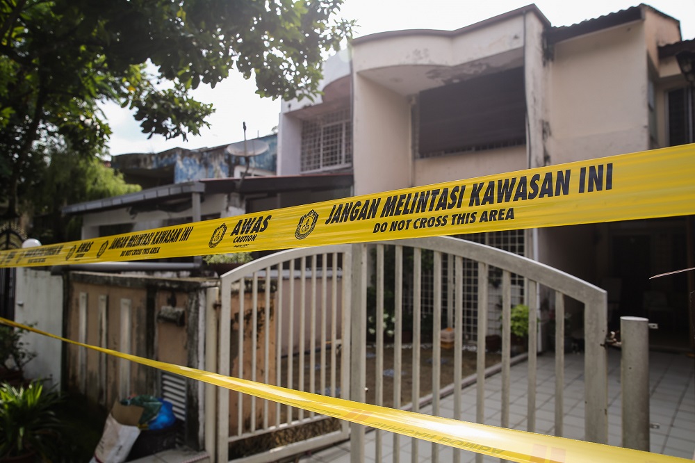 Residents Of Seven Houses In Taman Kelab Ukay Ordered To Vacate Homes Following Landslide Nestia