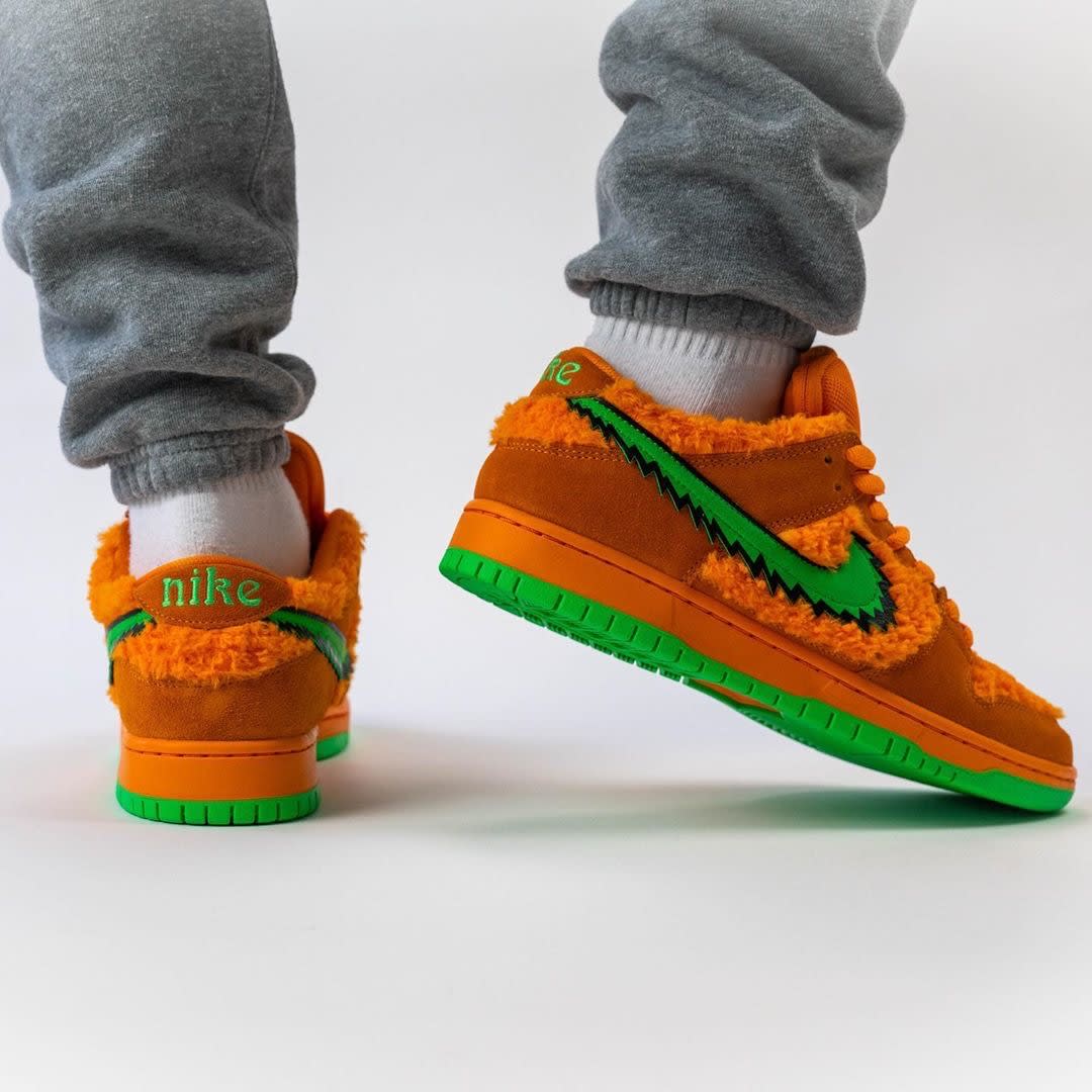 dead nike sb