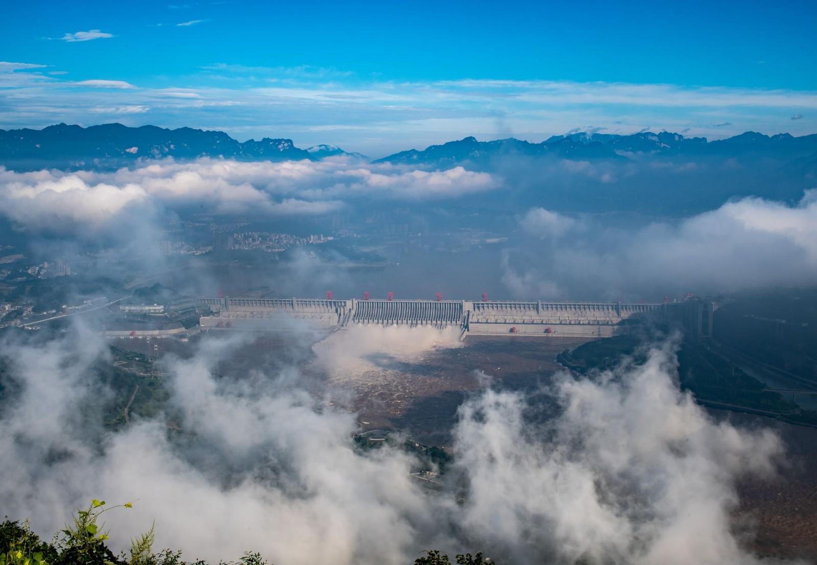 中国三峡水库将迎建库以来最大洪水大坝开启十孔泄洪 图集 Nestia