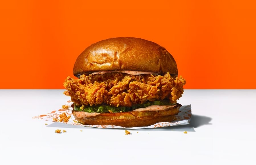 Popeyes brings viral chicken sandwich to s’pore, 300 people can get it ...