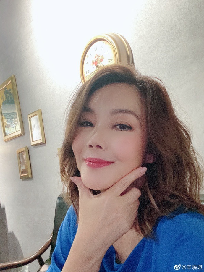 Taiwanese Singer Winnie Hsin Fears Living Alone In Mansion Following ...