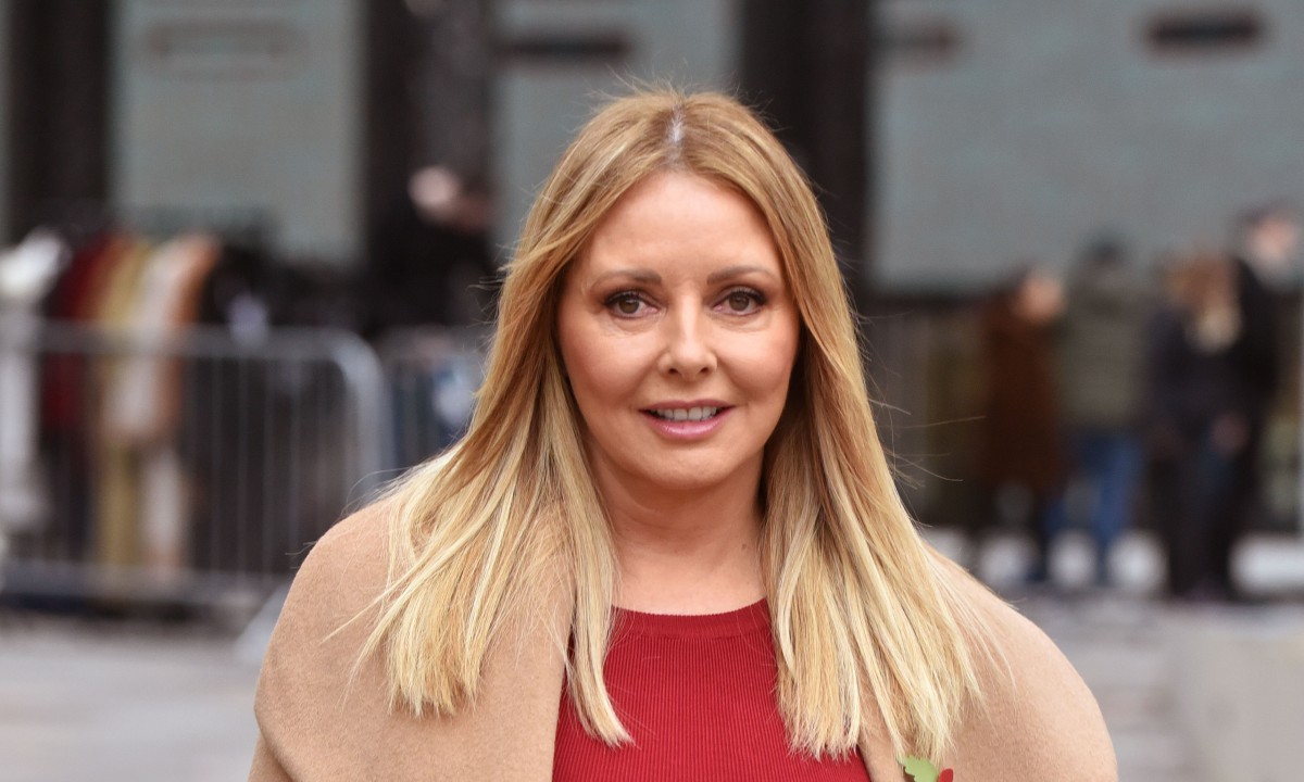 Carol Vorderman wows fans with skintight leather trousers in stunning ...