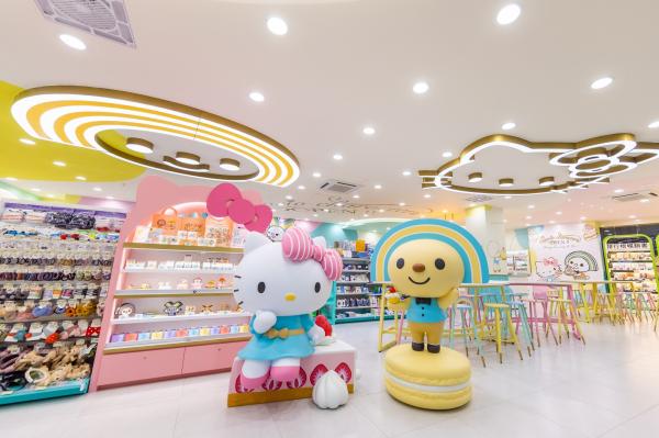 台湾sanrio主题联名7 11便利店多个hello Kitty 布甸狗打卡位 限定周边商品 Nestia