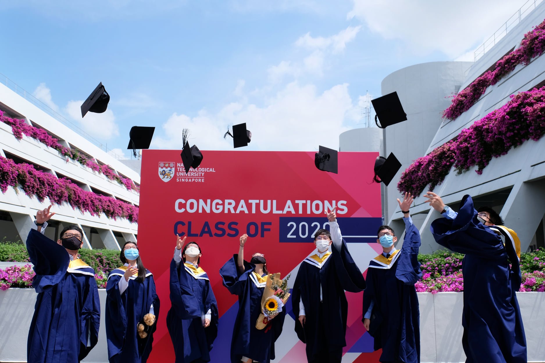 ntu convocation gown colour