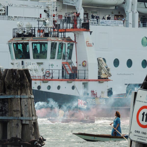 venice and cruise ships a delicate balance