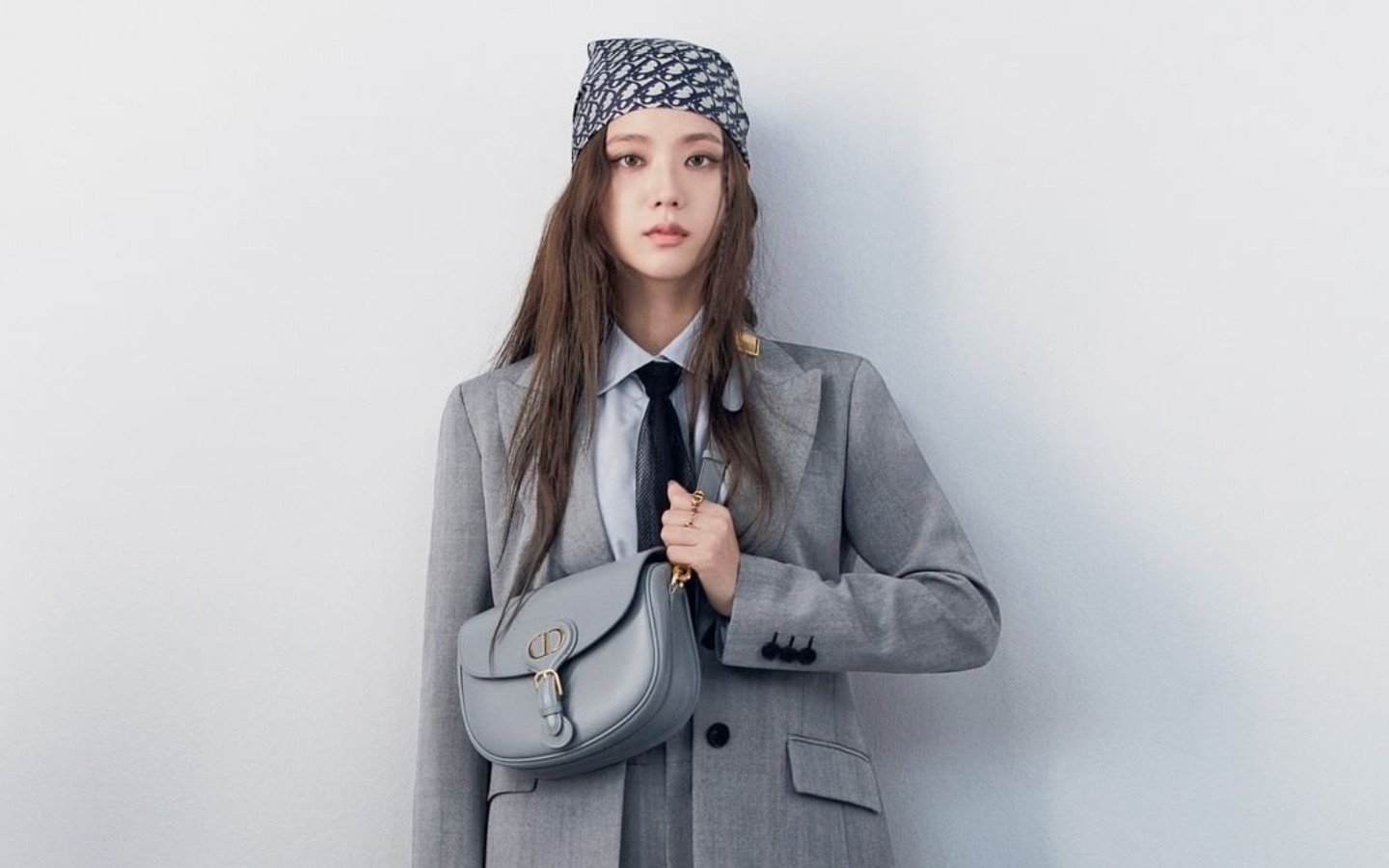 Netizens are loving how Dior treats BLACKPINKs Jisoo like a princess   allkpop