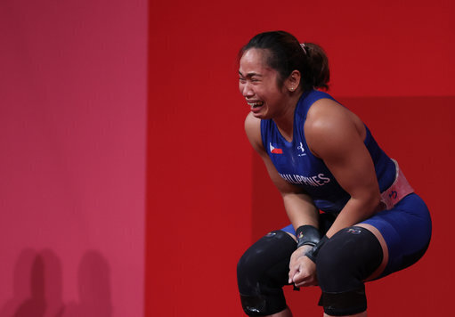 Filipino Weightlifter Receives Spectacular Gifts After ...