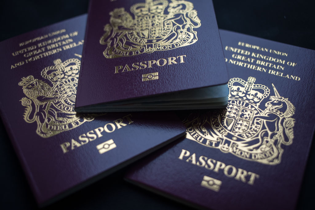 who-can-sign-a-passport-application-in-the-uk-and-what-to-do-if-you