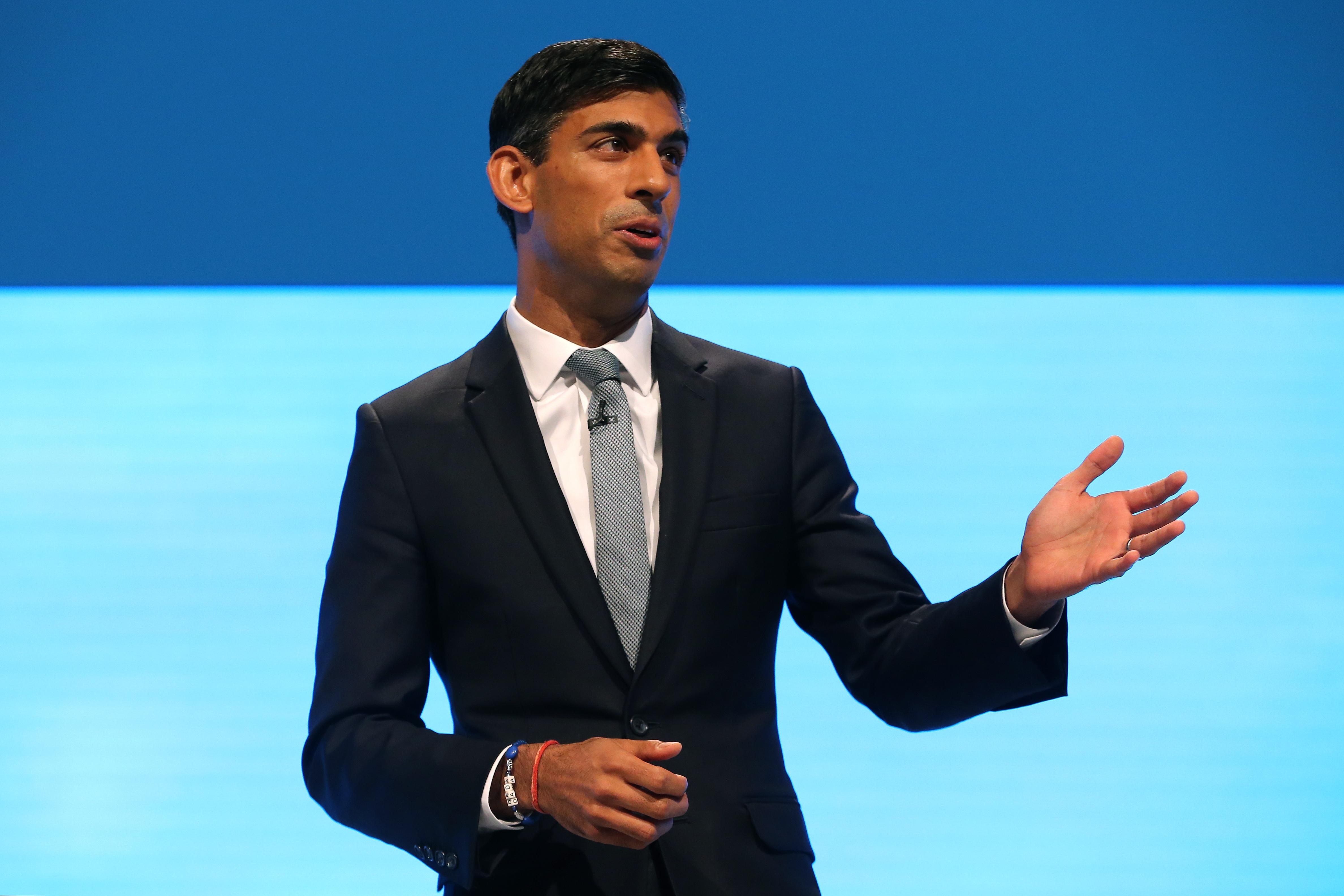 Chancellor Rishi Sunak Exposed For Not Knowing How Contactless Works ...