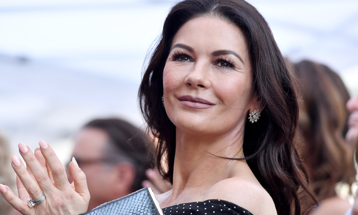Catherine zeta jones engagement ring outlet