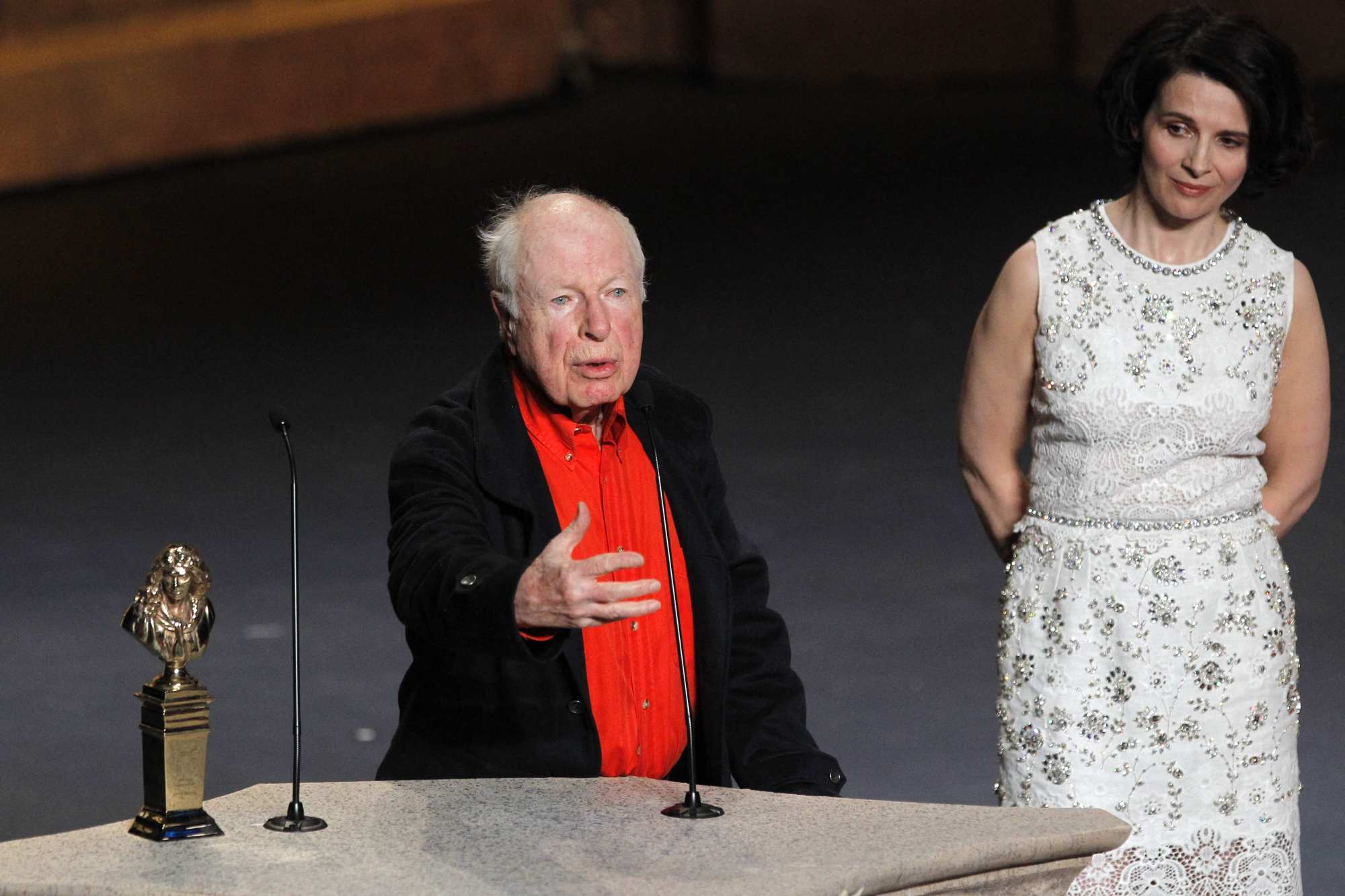 Legendary British Theatre Director Peter Brook Dies Aged 97 | Nestia