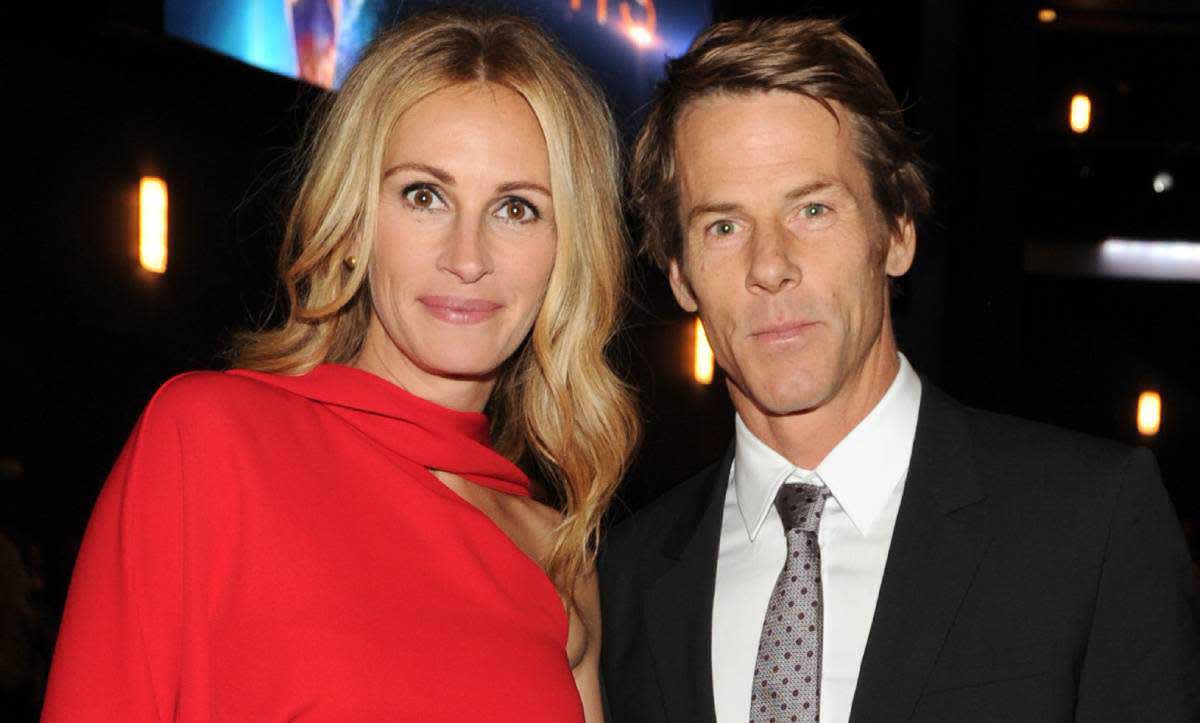 Julia Roberts and Danny Moder's twins look so different in sweet family