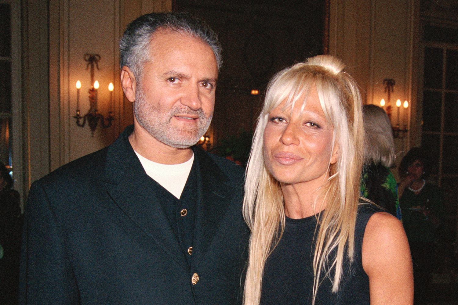 Gianni Versace Remembered by Sister Donatella on the 25th Anniversary ...