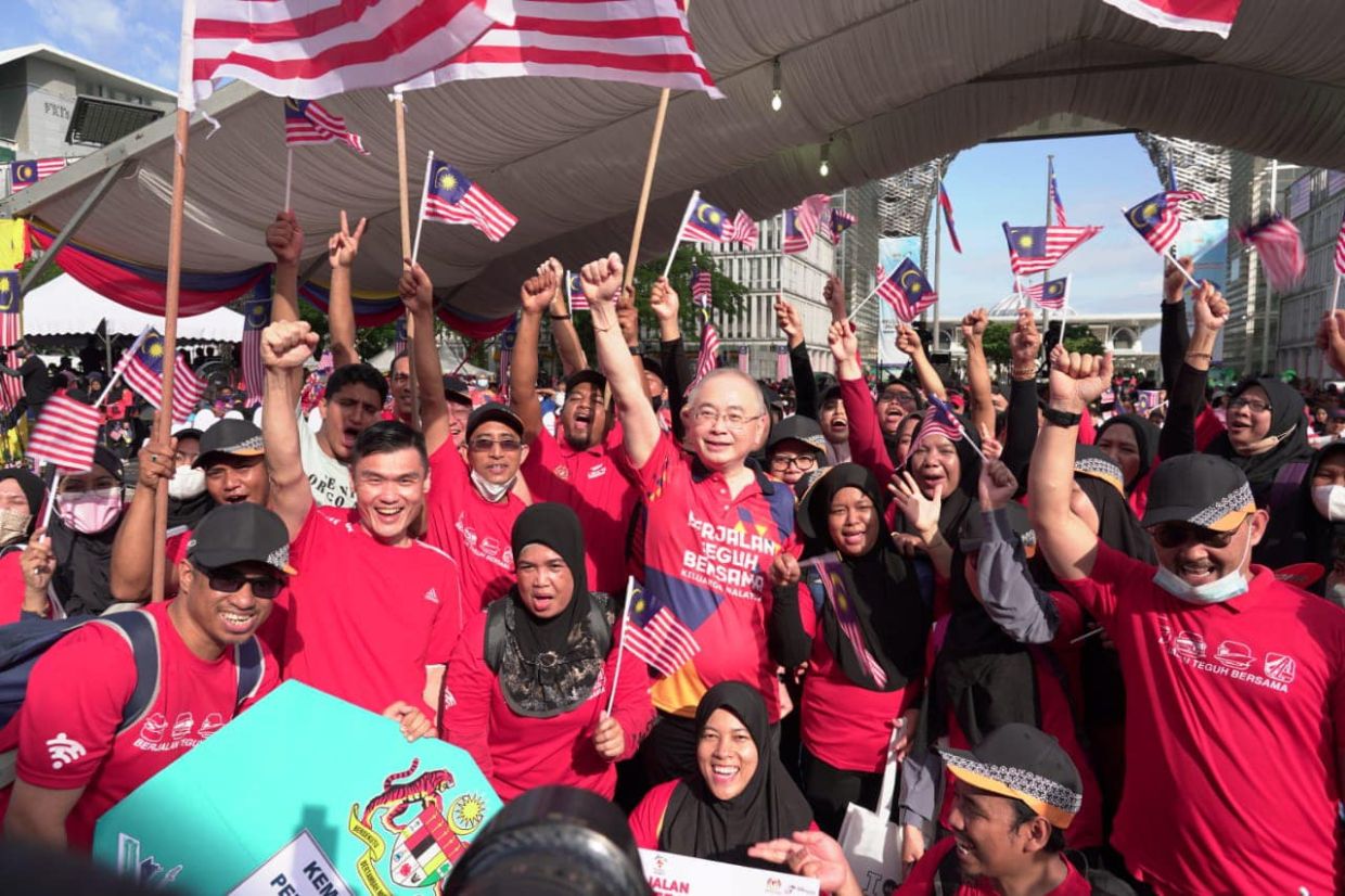 Dr Wee Joins Thousands For Launch Of National Month Celebrations, Fly ...