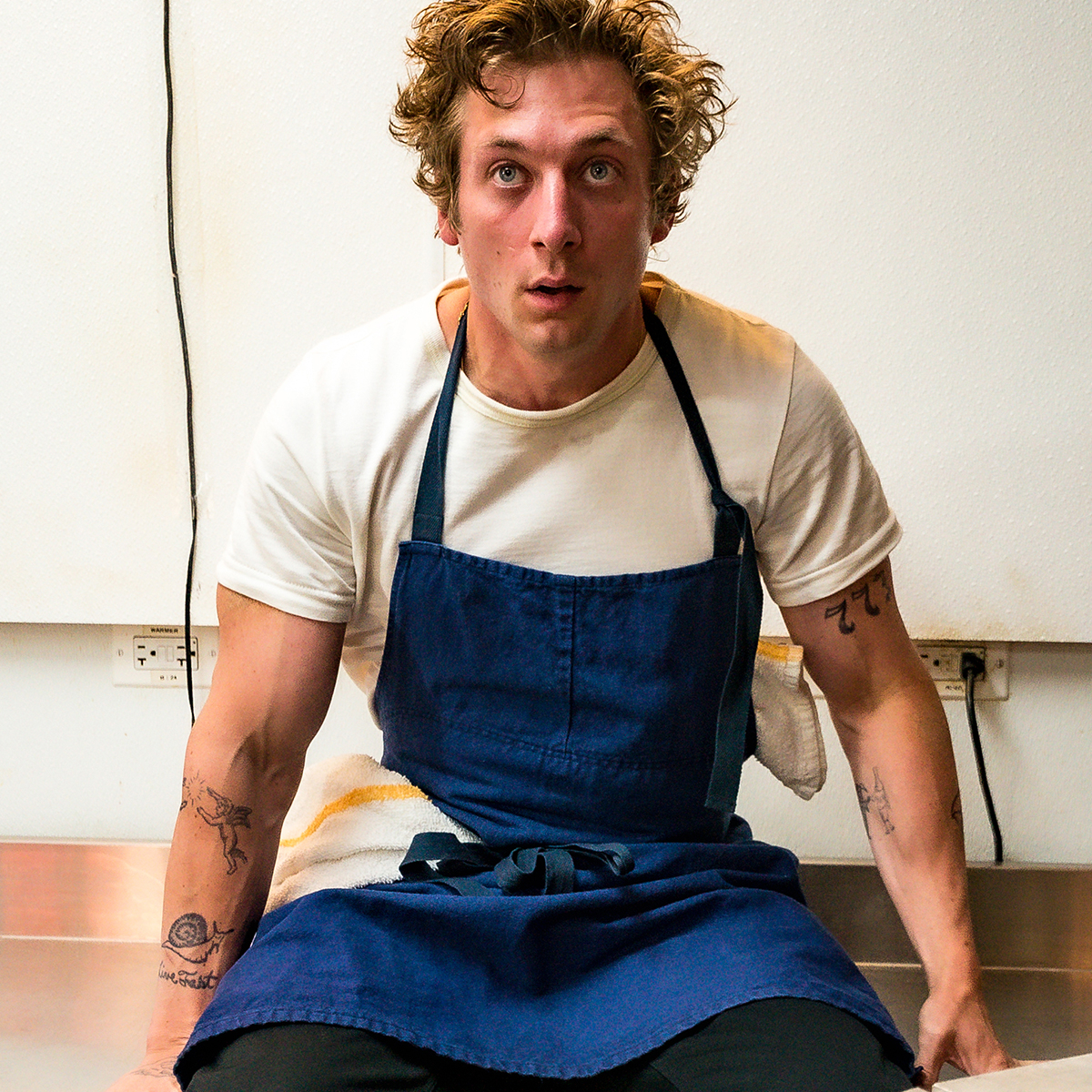 Jeremy Allen White Shares Sizzling Update on The Bear Season 3 | Nestia