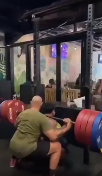 33 Year Old Fitness Influencer Dies After Attempting To Squat Press With 200kg Barbell Nestia