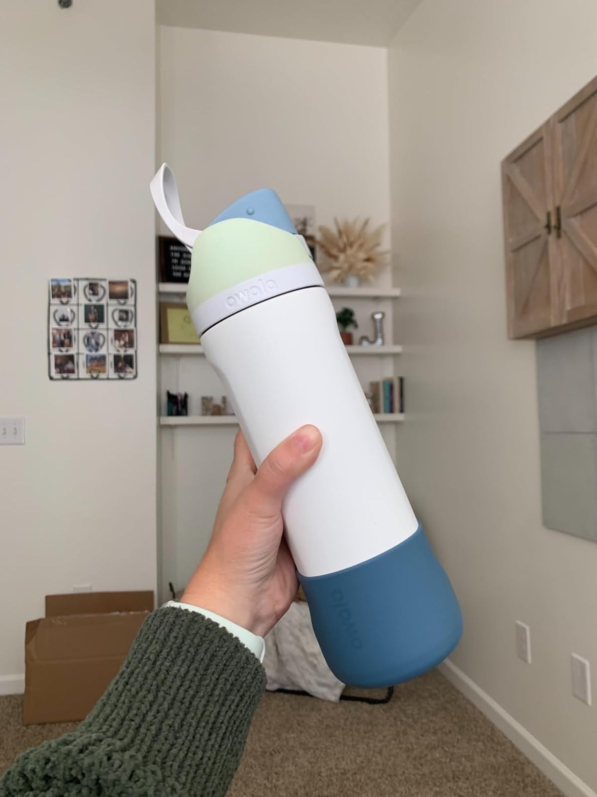 We Predict This 'Genius' Water Bottle Will Unseat Stanley Tumblers In(02)